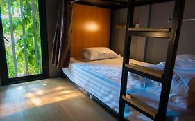 Comfy Bed Hostel (Adults Only)
